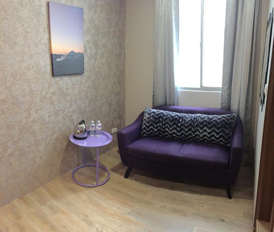 Cozy Cozy Hostel Тайнань Экстерьер фото