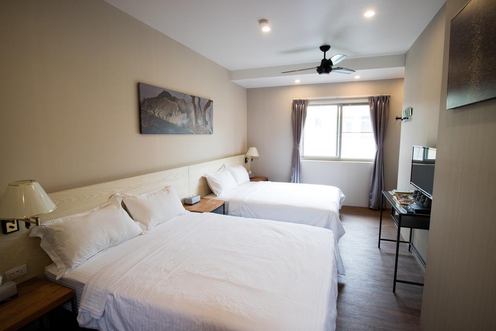 Cozy Cozy Hostel Тайнань Экстерьер фото