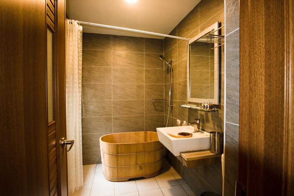 Cozy Cozy Hostel Тайнань Экстерьер фото